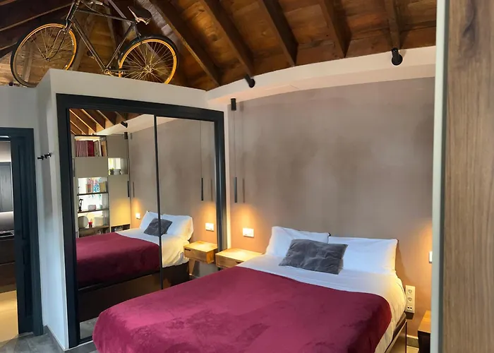 Komodo Gran Poder - Penthouse With Private Pool And Cozy Twin Bedroom Central Apartment